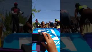 Girls twerking