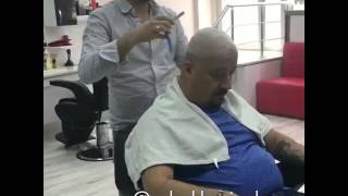 Парикмахер и психованный клиент.Прикол.