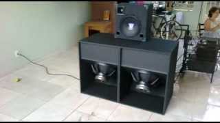 Test T18, com woofer audiomec 18" 600 watts...