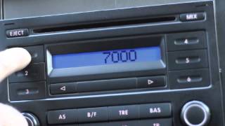 как ввести код на магнитолеVW RCD-200