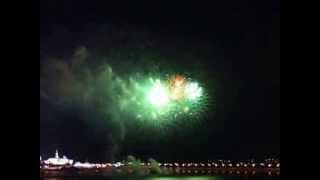 Beautiful fireworks on the day of the city of Kazan Красивый салют в день города Казани