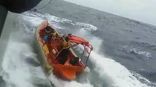 rescue boat accident. rescue boat crash, Seamanfan.com