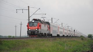 ЭП20-019 с двухэтажным  поездом Москва - Адлер
