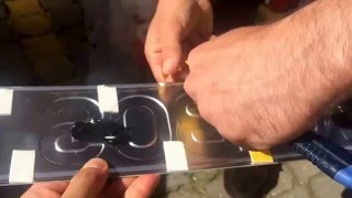 Silikon ve çift taraflı bant ile plaka yapıştırma
