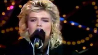 Kim Wilde -Dancing In The Dark-