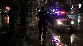 По улицам с патрульными: первая ночь комендантского часа в Кишиневе