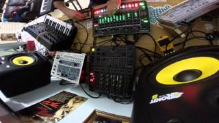 Mandrak_ projects on Roland Tr8 and Korg Volca Keys