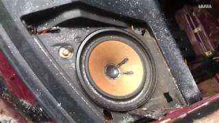 Mercedes W124 - Dash speakers removed