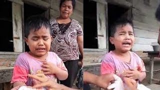 Bocah Batak Ini Kocak, Alasan Penyebab Tangannya Sakit Bikin Orang Sekitarnya Sakit Perut!