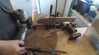 Если нет токарного станка, а точить надо. Колхозный DIY