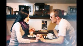 Почему девушка так активно набивается в друзья, а потом резко охладевает?!