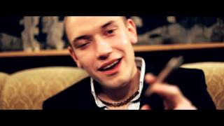 FUSIALITY - RED TIE