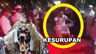 Anak Kecil / Kesurupan Kerauhan Di Pentas Calonarang Panjer