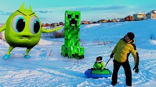 Крипер из игры Майнкрафт стал большим как МУТАНТ Для детей kids children