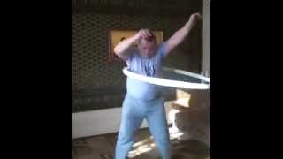 Учимся крутить хулахуп  обруч. Learn to spin hulahup.