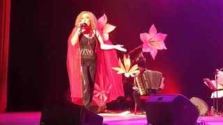 La Vie En Rose - Kelly Rosa