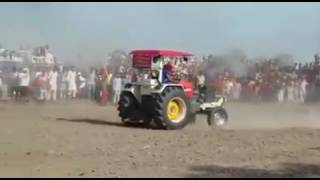 awesme tractro driving watch & suscribe