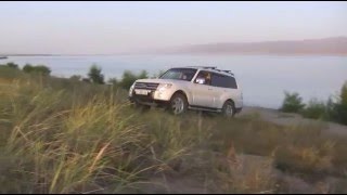 Тестируем Mistral - Pajero 4 - Patrol в песках Самарки