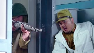 中國女特工帶隊員偽裝潛入日軍輪船，卻在緊要關頭被日軍發現，女特工自己留下引爆了炸彈！