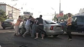 ЛУЧШИЕ ДРАКИ НА ДОРОГАХ ЗА 2015 ГОД. FIGHTING ON THE ROADS IN 2015