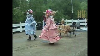 Дрессированные мыши, танцуют