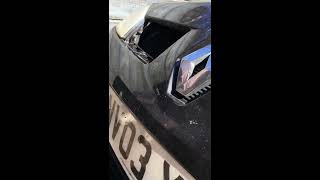 RENUALT MEGANE 2003 BONNET RELEASE CATCH OPENED AFTER CABLE BROKE.