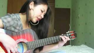 Kyrgyz girl singing awesome