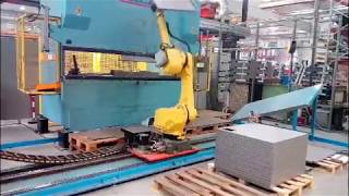 Bending machine With robotic loading