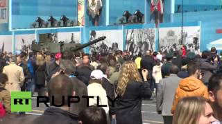 Russia: New Russian Armata T-14 comes to a standstill during final V-Day rehearsal