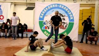 Али Теунов (г.Нальчик) vs Адам Безиров (с.Нартан) Финал Первенства КБР до 60 по Мас-рестлингу 2015г