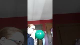 Hey my friend again with this time a green blow to pop