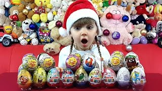 Киндер сюрприз 54 яйца Мега Выпуск! Открываем киндеры всей семьей.