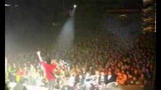 Chinaski - Dlouhej kour live from T-Mobile Arena