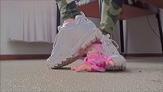 Puppencrush with Fila Disruptor