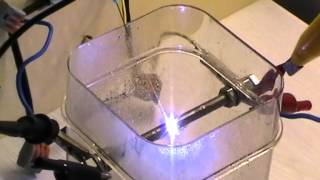 Водяной высоковольтный разрядник / Water high-voltage spark gap
