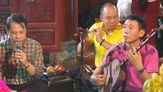 Nghệ Nhân Mạnh Quỳnh dâng văn Đức Thánh Trần Triều tại Phủ Bến Ngọc
