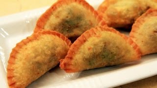 Sambusa - Saudi Arabia Recipe - CookingWithAlia - Episode 179