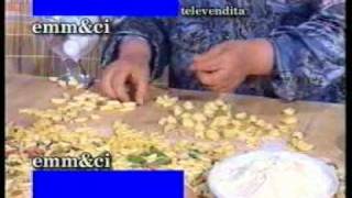 MACCHINA PER CAVATELLI MACCHINA PER LA PASTA ORECCHIETTE IMPASTATRICE EMM&CI