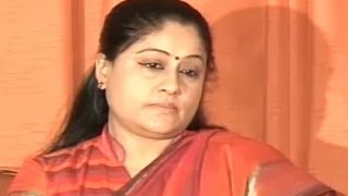 Vijayashanthi Challenges KCR