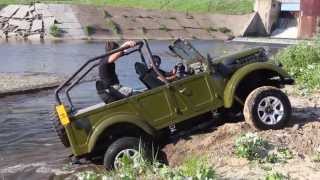 Два ГАЗ-69 летний выезд, ручей. Two GAZ-69 in the creek. HD.