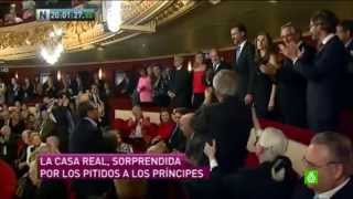 Pitadas a los príncipes en el Liceo / Pitada al Rey Juan Carlos en la final de baloncesto
