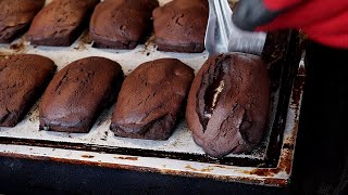 즉석에서 구워내는 반숙 초콜릿 브라우니 / freshly baked chocolate brownies / korean street food
