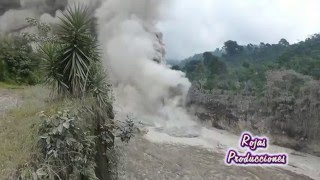 Erupción volcán Santiaguito 09 de mayo 2014 parte 1