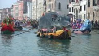 Venice carnival continues with water parade