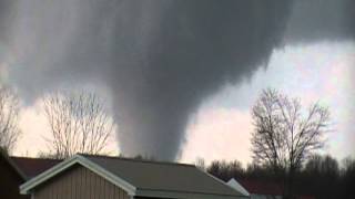 Live Tornado Pekin/Henryville 3-2-12