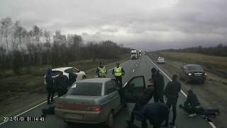 Задержание наркоторговцев на трассе м5
