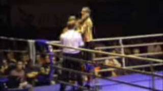 Ataka referi - Gilbert Aivil - MMA