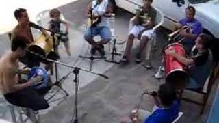 Pagode em familia num domingo de Sol