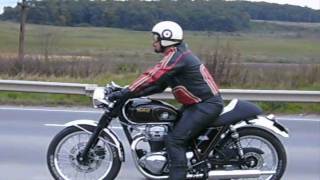 W650 Cafe racer - the sound of the Ton!