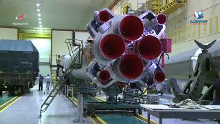 РН "Союз-2.1а" для запуска ТПК "Союз МС-14". Работа в МИКе